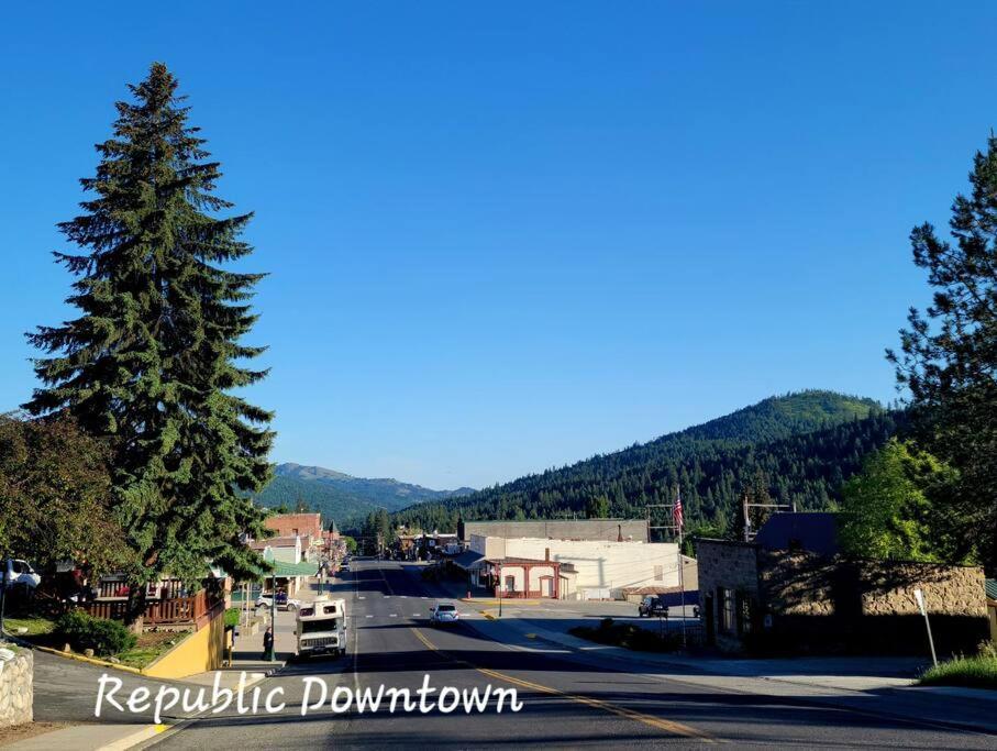 Curlew Earth Home 2Bd W/ Valley & Mountain Views Republic Екстериор снимка